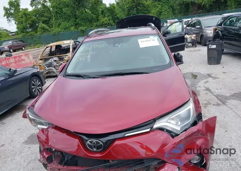 2018 Toyota Rav4 Xle z USA, uszkodzony, nr VIN 2T3RFREV2JW839921